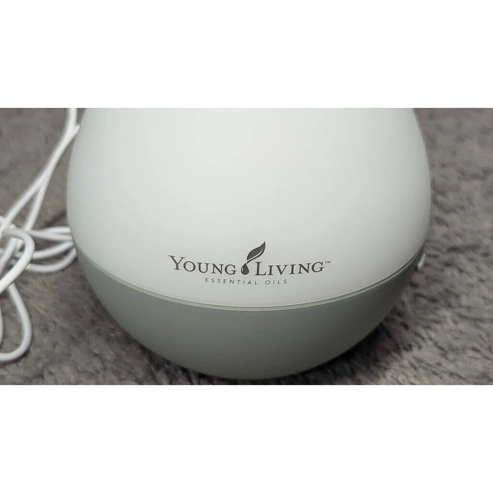 YOUNG LIVING Essential Oil Dew Drop Diffuser Working A/C Adapter Nice Condition